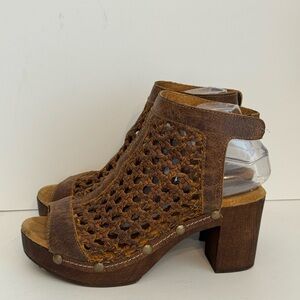 SBICCA Vintage Epiphany Brown Woven Leather Platform Sandals -8